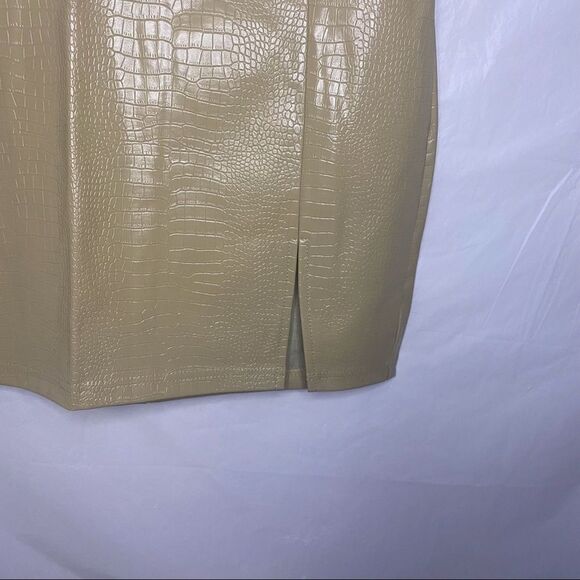 Fashion Nova Croc Mini Skirt Size S - Picture 2 of 5
